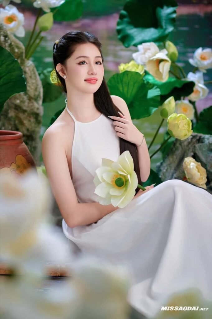 Ảnh Gái Xinh Tik Tok Sexy Bí Ẩn Vẻ Đẹp Việt Nam Đang Chờ Được Khám Phá
